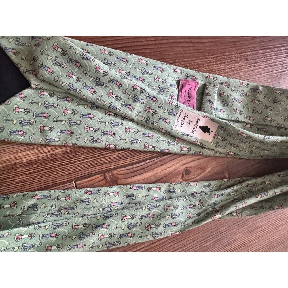 Vineyard Vines Martha's Vineyard Men Green Golfing 100% Silk Tie Made In USA